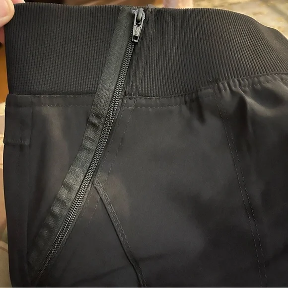 Cherokee Infinity Women's Size XL Black Mid Rise Jogger Scrub Pants NWT - Picture 10 of 10